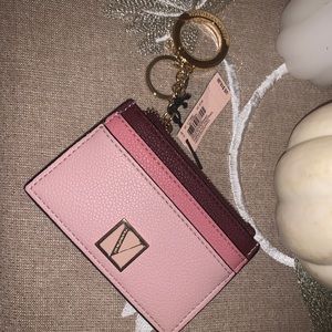 victoria’s secret wallet chain